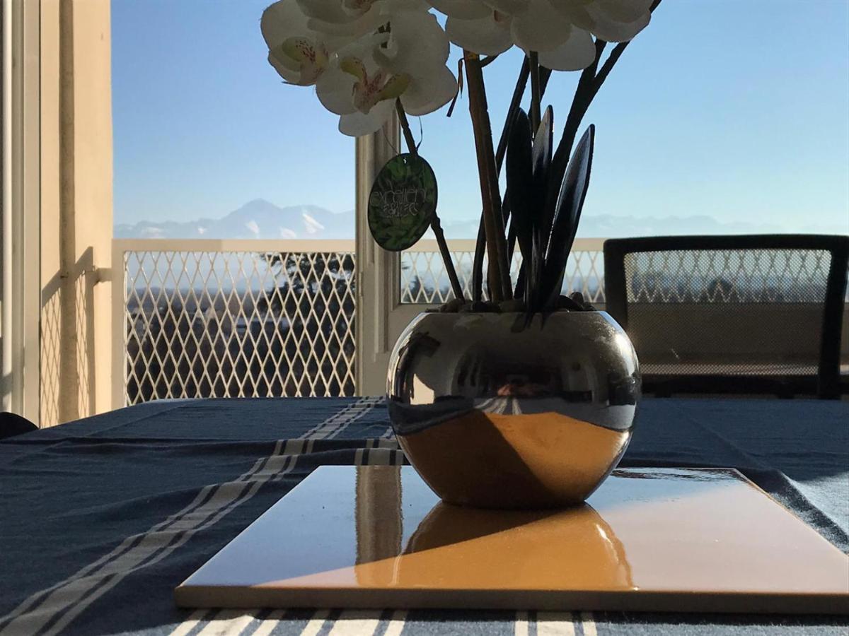 Cap Sud - 53m2- Vue Pyrenees- Hypercentre-wifi Fibre -nouvelle Literie Apartment Tarbes