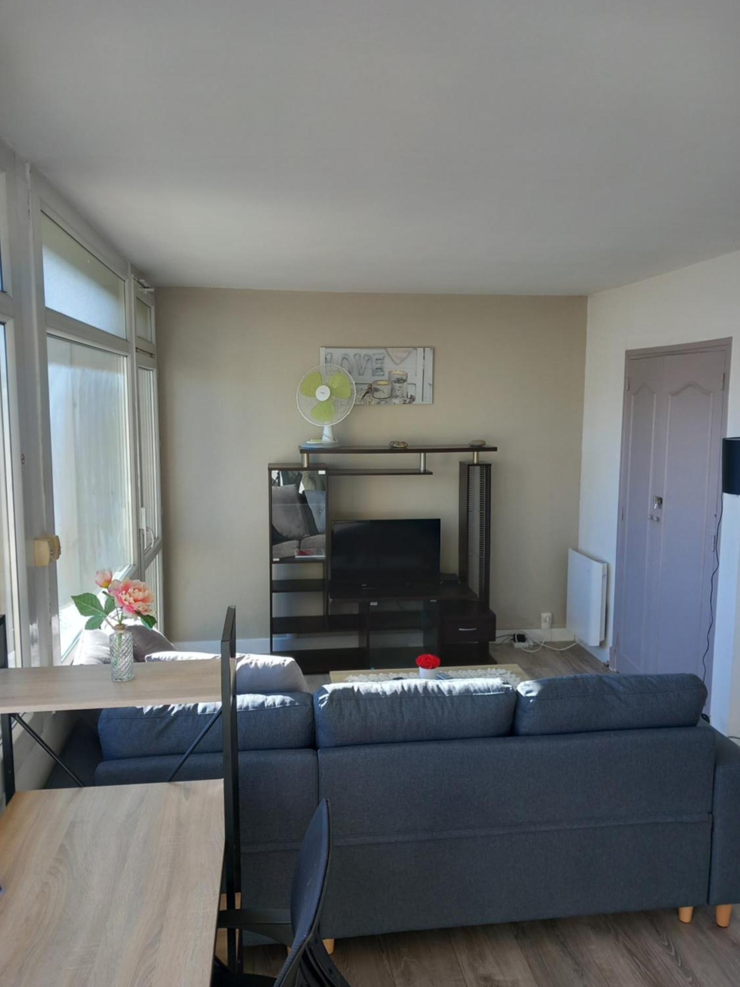 Cap Sud - 53m2- Vue Pyrenees- Hypercentre-wifi Fibre -nouvelle Literie *